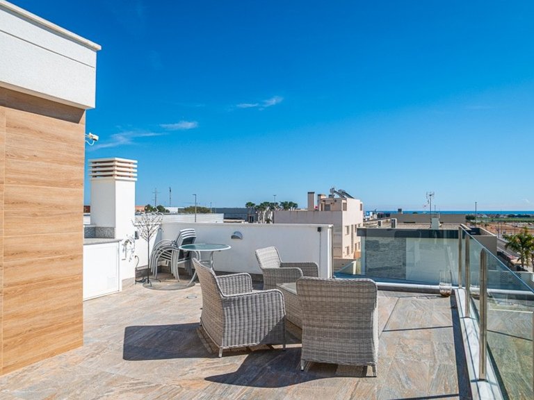 Villa for Sale in Pilar De La Horadada, Alicante 28