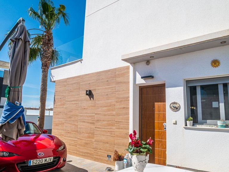 Villa for Sale in Pilar De La Horadada, Alicante 35