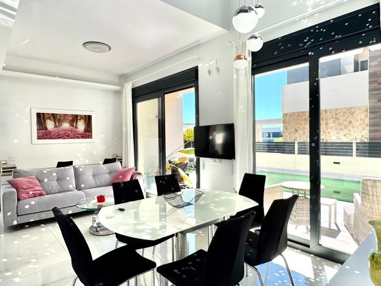 Villa for Sale in Orihuela Costa, Alicante 25