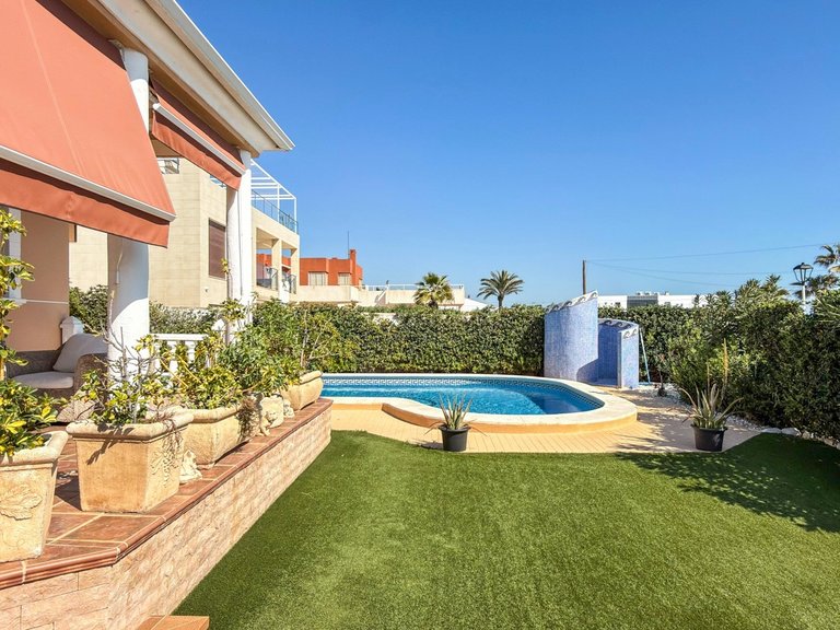 Villa for Sale in Costa Blanca Torrevieja, Alicante 20
