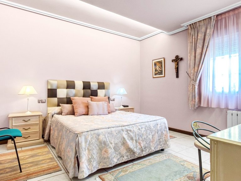 Villa for Sale in Costa Blanca Torrevieja, Alicante 11