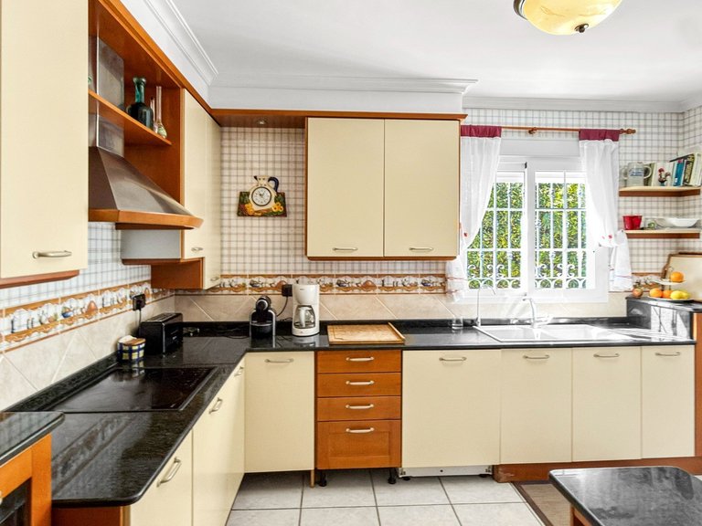 Villa for Sale in Costa Blanca Torrevieja, Alicante 27