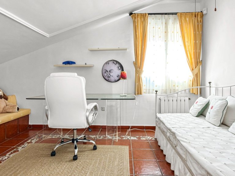 Villa for Sale in Costa Blanca Torrevieja, Alicante 42