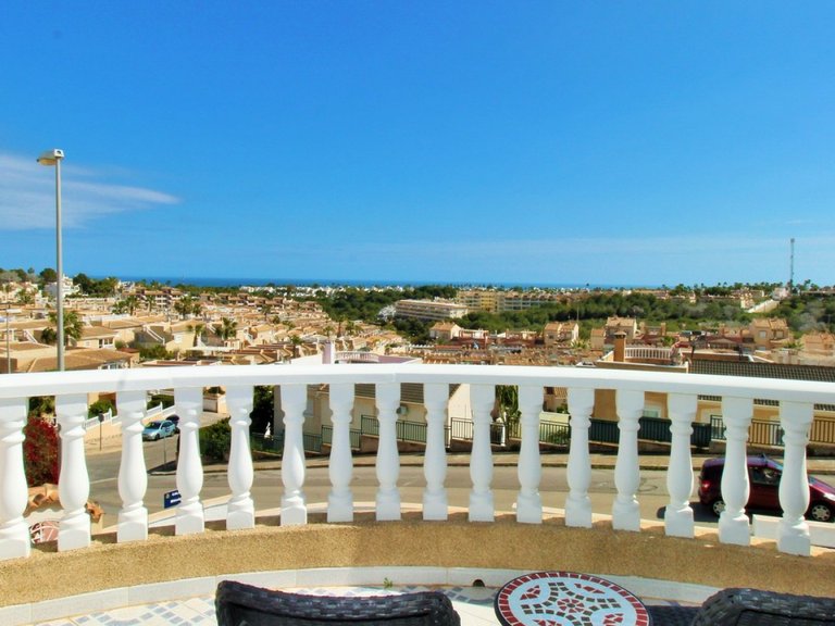 Villa for Sale in Orihuela Costa, Alicante 28