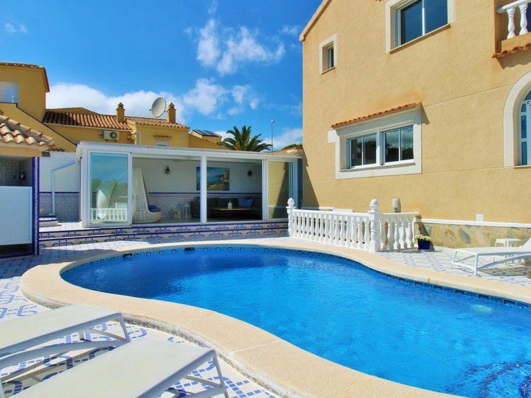 Villa for Sale in Orihuela Costa, Alicante 37