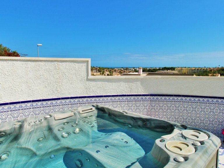 Villa for Sale in Orihuela Costa, Alicante 38
