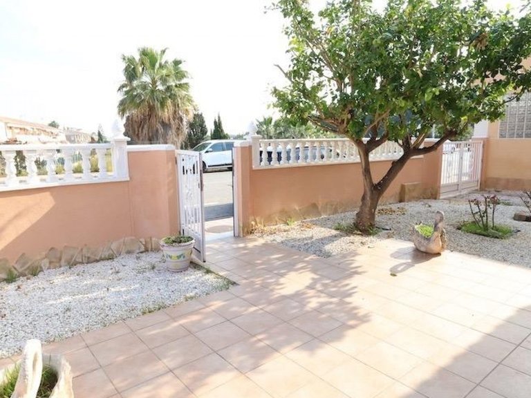 Villa for Sale in Torrevieja, Alicante 3