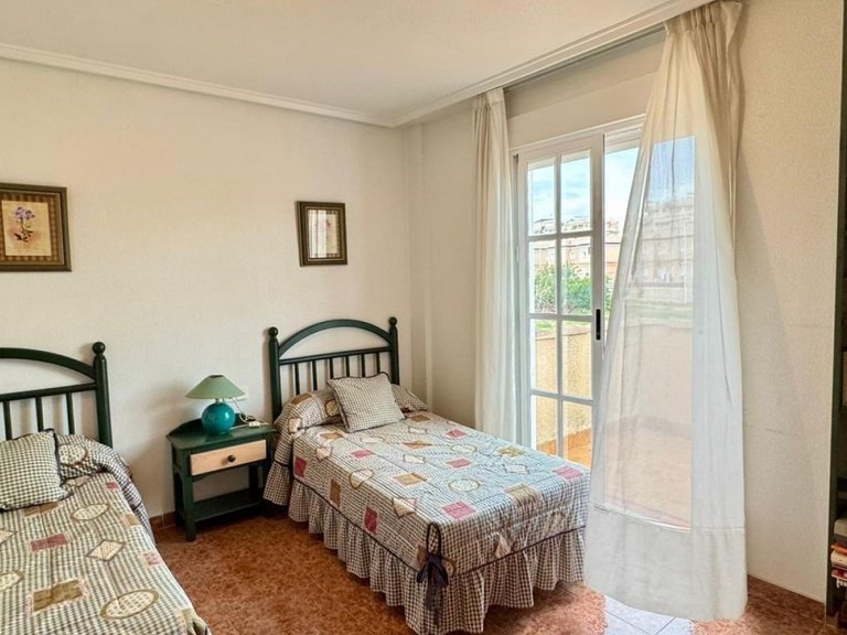 Villa for Sale in Torrevieja, Alicante 17