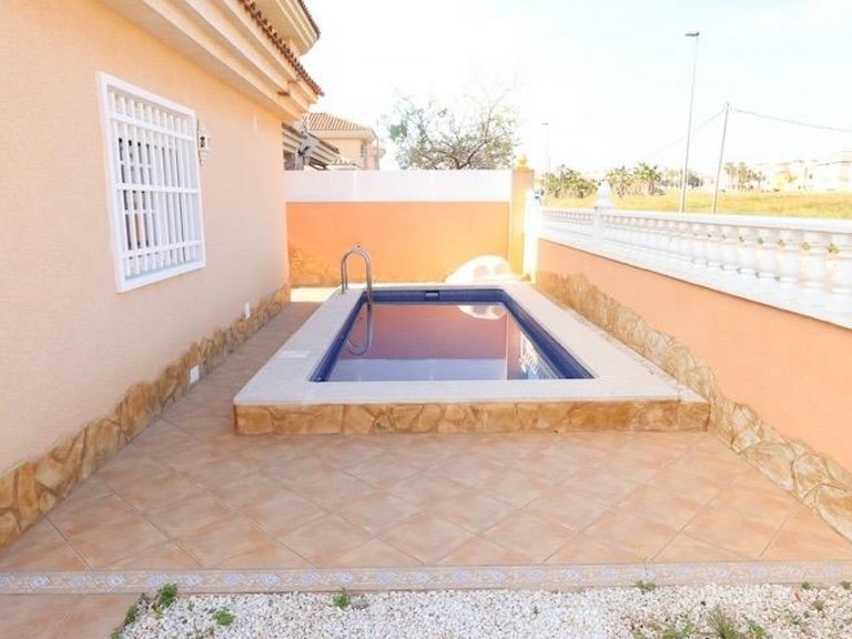 Villa for Sale in Torrevieja, Alicante 22