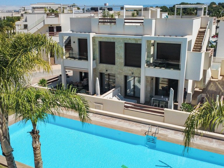 Apartment for Sale in Costa Blanca Torrevieja, Alicante 1
