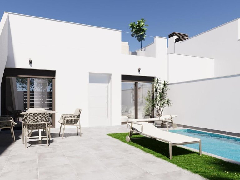 Villa for Sale in Torre Pacheco, Murcia 1