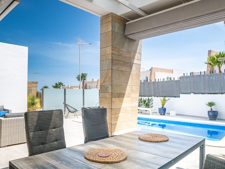 Villa for Sale in Algorfa, Alicante 6