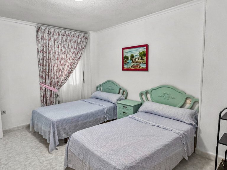 Apartment for Sale in Costa Blanca Torrevieja, Alicante 17