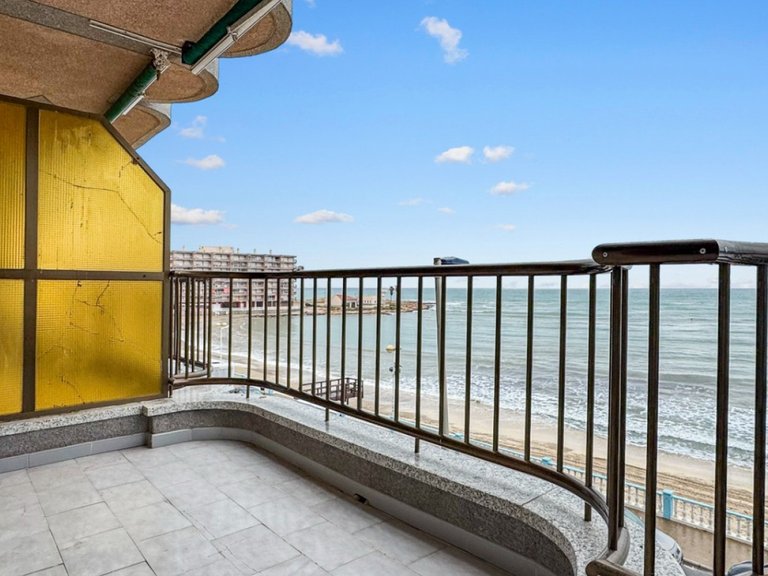 Apartment for Sale in Costa Blanca Torrevieja, Alicante 3