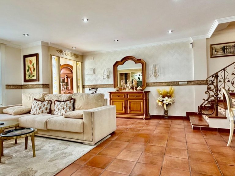 Villa for Sale in Orihuela Costa, Alicante 2