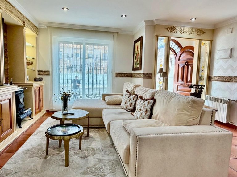 Villa for Sale in Orihuela Costa, Alicante 3