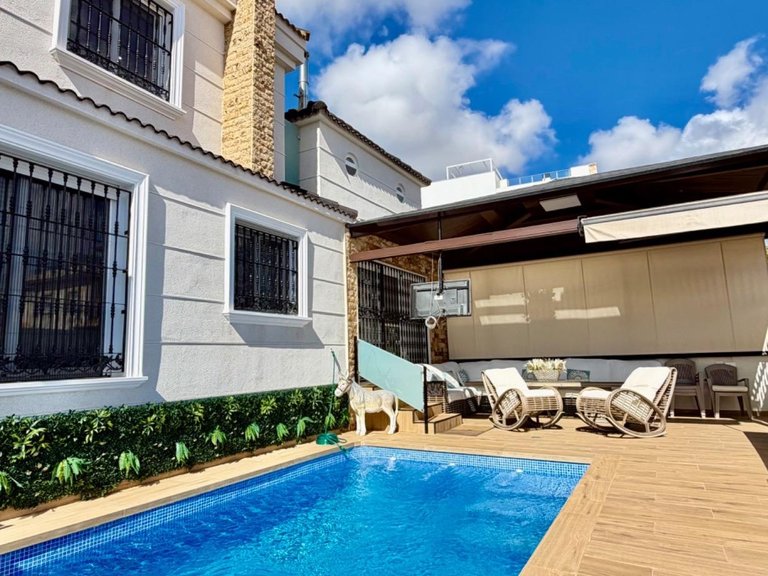 Villa for Sale in Orihuela Costa, Alicante 43