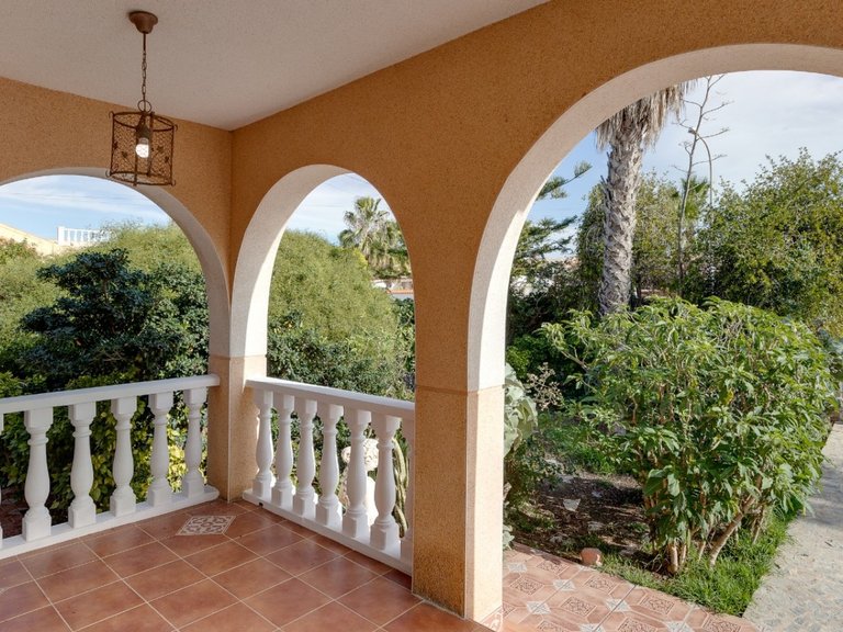 Villa for Sale in Torrevieja, Alicante 9