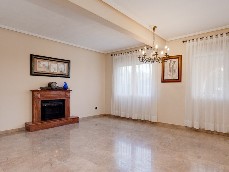 Villa for Sale in Torrevieja, Alicante 18