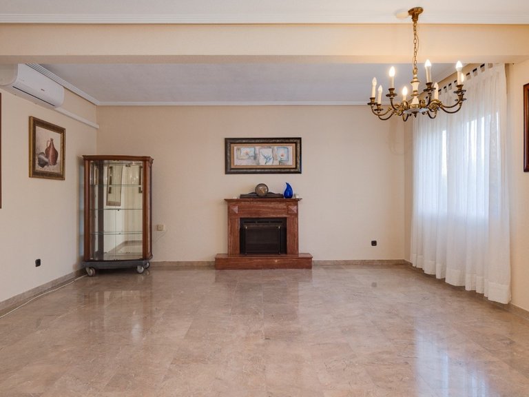 Villa for Sale in Torrevieja, Alicante 19