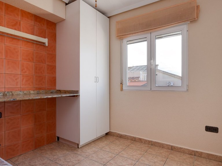 Villa for Sale in Torrevieja, Alicante 28