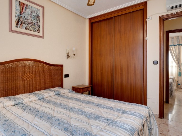 Villa for Sale in Torrevieja, Alicante 35