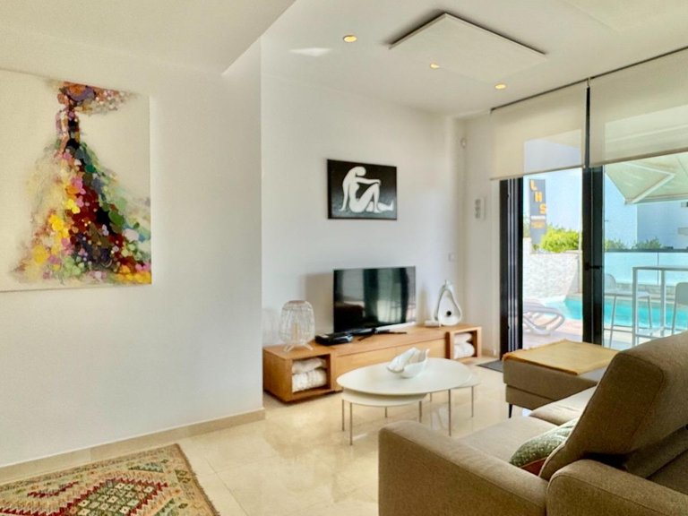Villa for Sale in San Miguel De Salinas, Alicante 3
