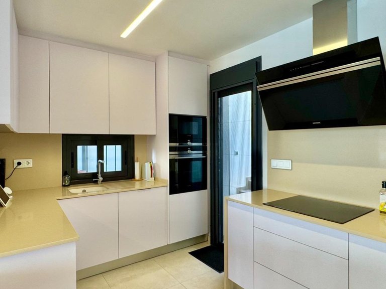 Villa for Sale in San Miguel De Salinas, Alicante 23