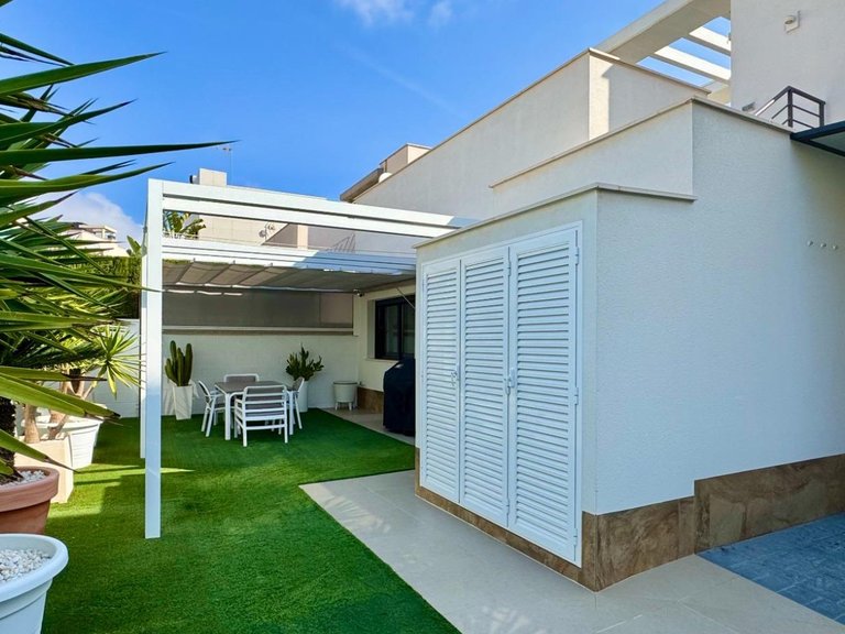 Villa for Sale in San Miguel De Salinas, Alicante 34