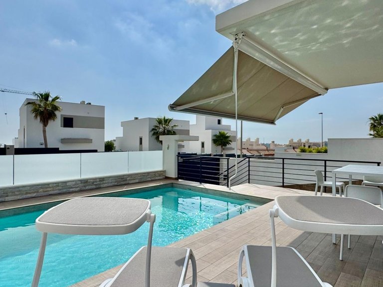 Villa for Sale in San Miguel De Salinas, Alicante 48
