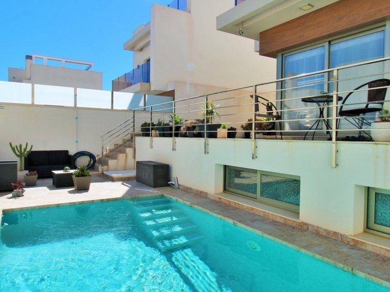 Villa for Sale in Orihuela Costa, Alicante 2