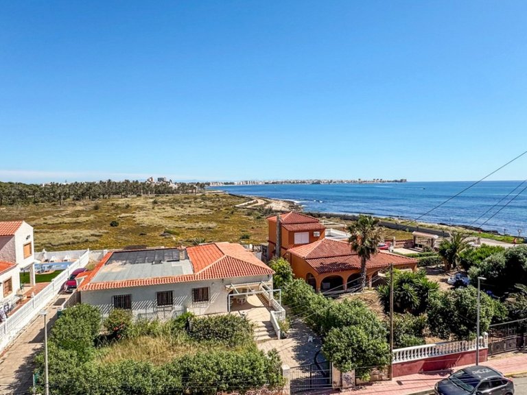 Apartment for Sale in Punta Prima, Alicante 5