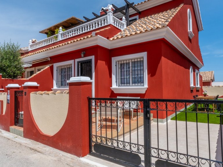 Villa for Sale in Costa Blanca Orihuela Costa, Alicante 6