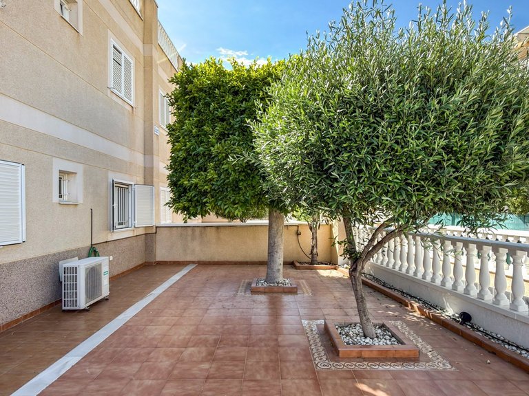 Apartment for Sale in Costa Blanca Orihuela Costa, Alicante 17