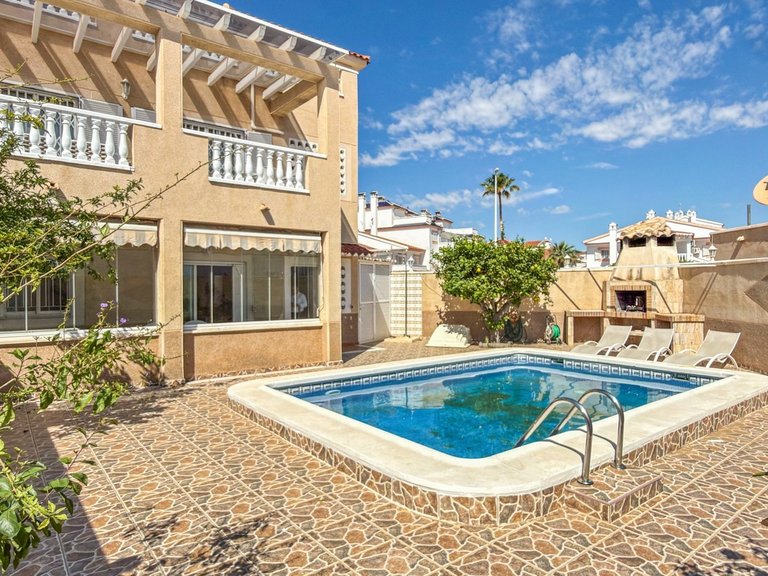 Apartment for Sale in Costa Blanca Orihuela Costa, Alicante 1