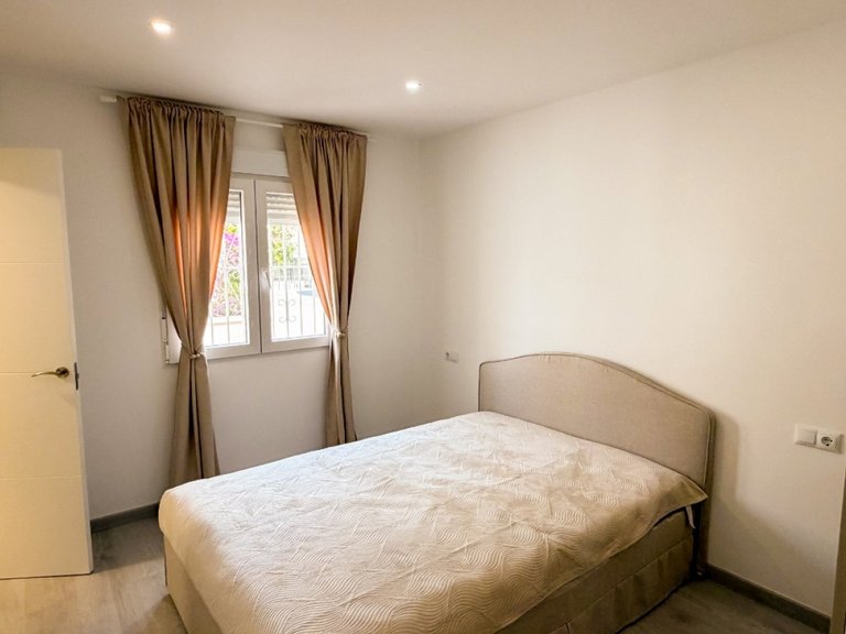 Villa for Sale in Torrevieja, Alicante 13