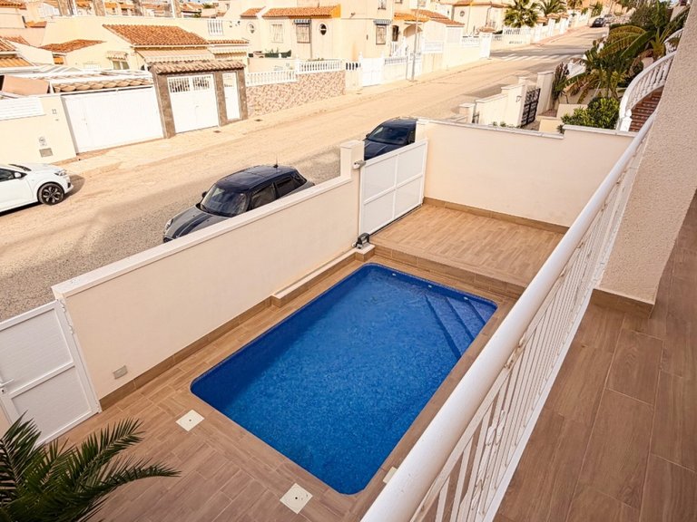 Villa for Sale in Torrevieja, Alicante 26