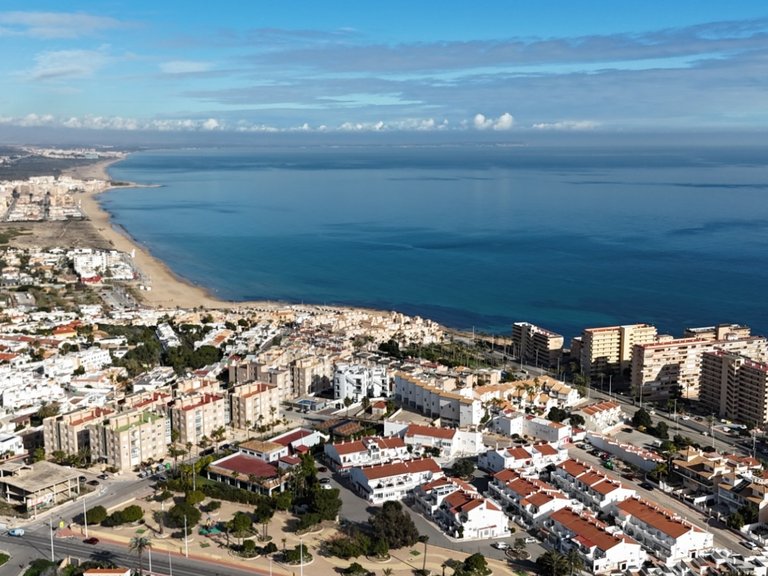 Villa for Sale in Torrevieja, Alicante 28