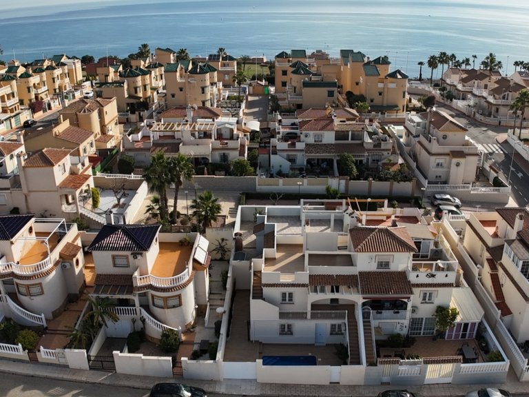 Villa for Sale in Torrevieja, Alicante 30