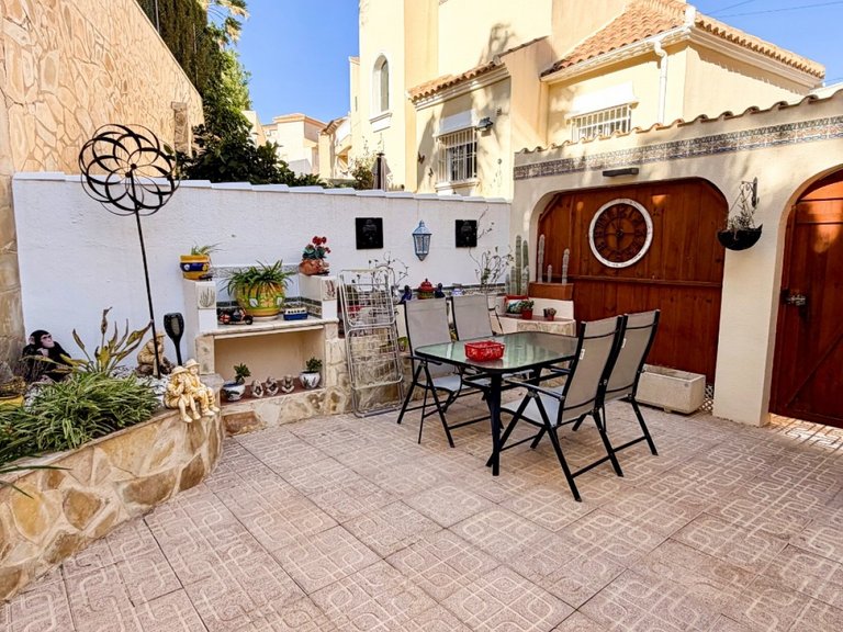 Villa for Sale in San Miguel De Salinas, Alicante 24
