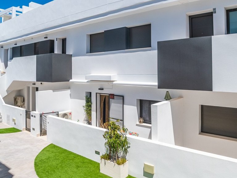 Apartment for Sale in Torrevieja, Alicante 4