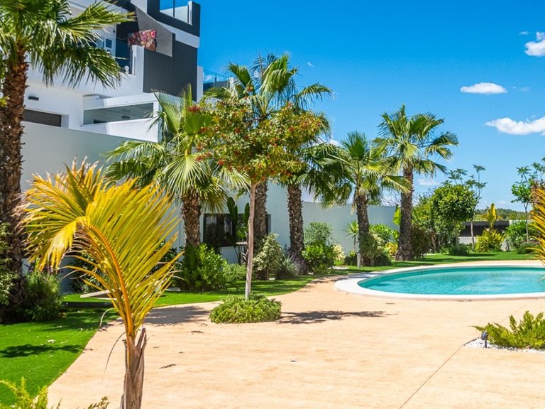 Apartment for Sale in Torrevieja, Alicante 46