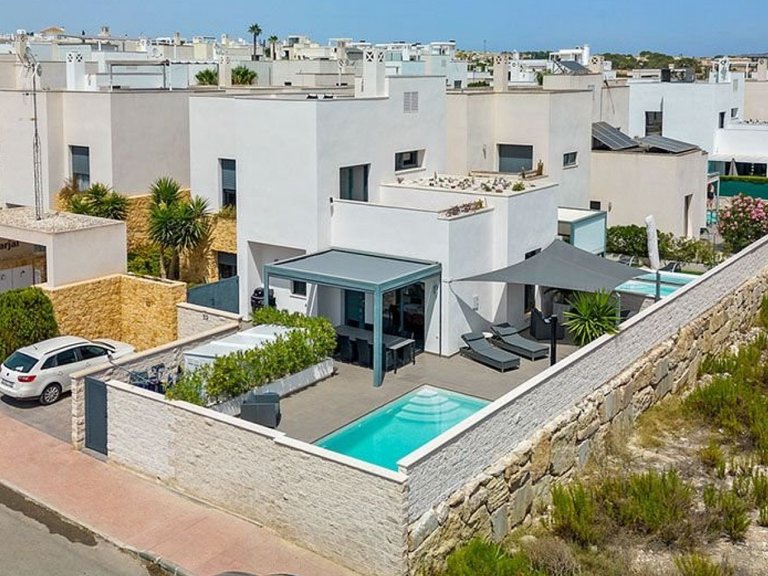 Villa for Sale in Ciudad Quesada, Alicante 1
