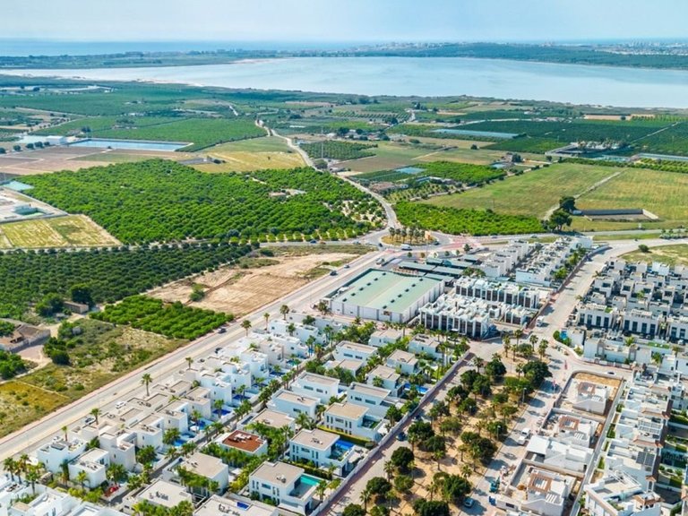 Villa for Sale in Ciudad Quesada, Alicante 42