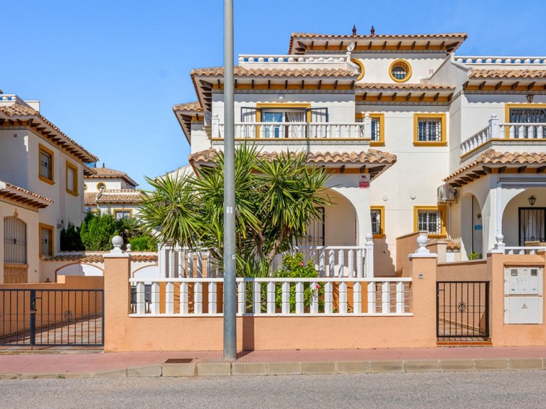 Town House for Sale in Orihuela Costa, Alicante 1
