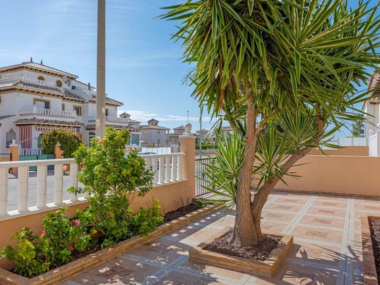 Town House for Sale in Orihuela Costa, Alicante 31