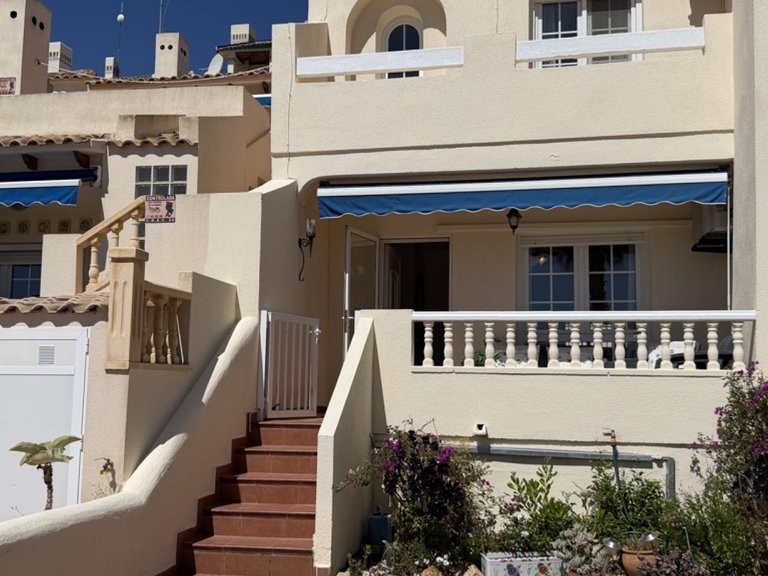 Villa for Sale in Orihuela Costa, Alicante 1