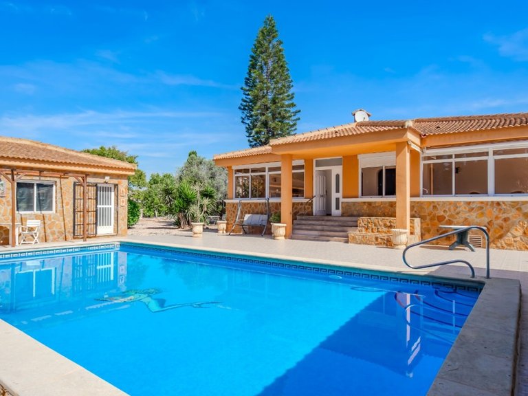 Country House for Sale in Rojales, Alicante 1