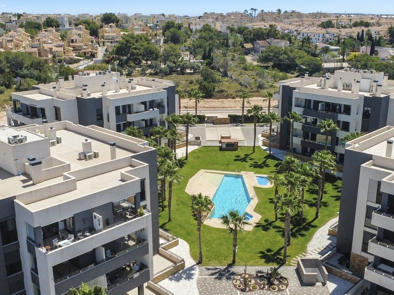 Apartment for Sale in Costa Blanca Orihuela Costa, Alicante 3
