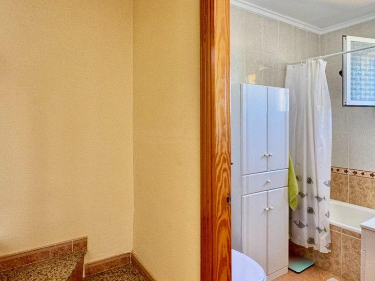 Villa for Sale in Orihuela Costa, Alicante 28